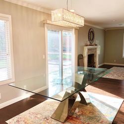 STUNNING Geneva Chrome Dining Table with 8 Chairs