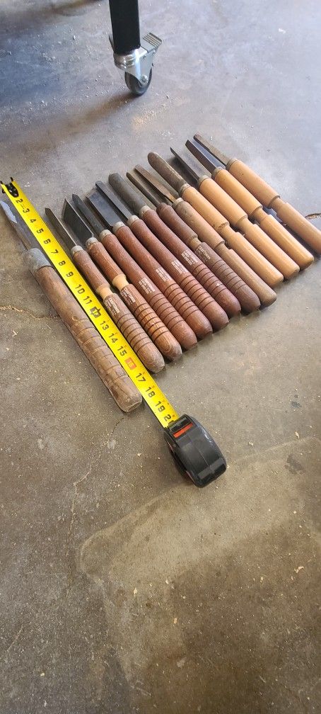 Chisels / Wood Turning