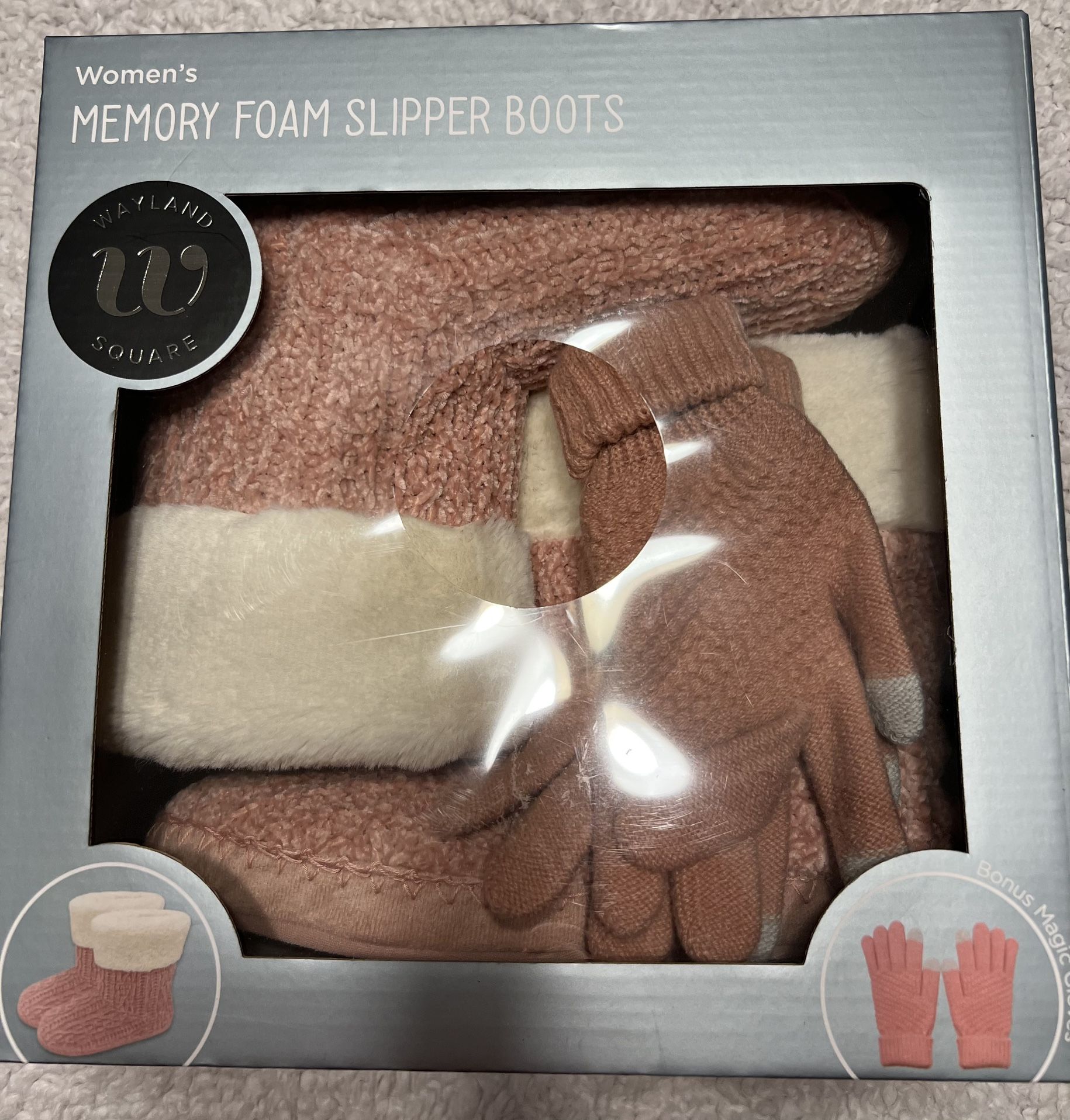 Wayland Square Women’s Memory Foam Slipper Boots w/ Magic Gloves *NEW*