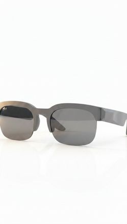 Smart glasses and headphones