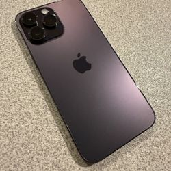 iPhone 14 PRO MAX - Unlocked - Like New