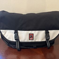 CHROME CITIZEN MESSENGER BACKPACK