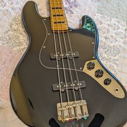 Squier Classic Vibe 70s Jazz Bass