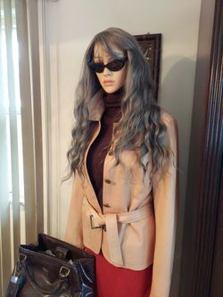 Vintage 100% Leather HARLEY DAVIDSON Motorcycle jacket for ladies Size medium. Butterscotch color. PALATINE LOCATION.