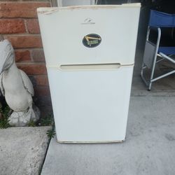 Commercial Cool  Frig 