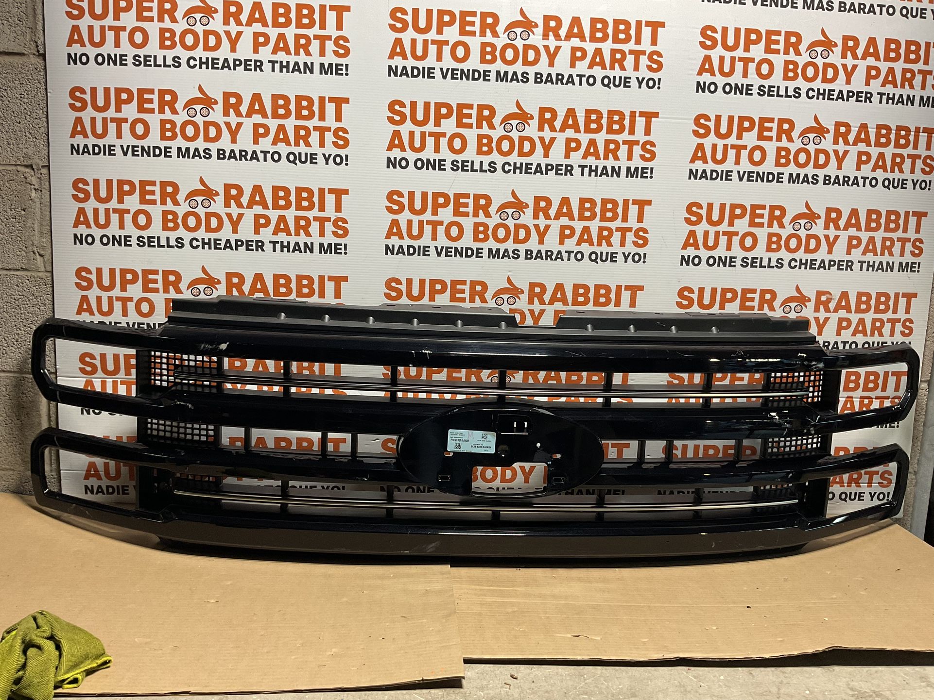 2023 F250/F350 PLATINUM BLACK Grille CHEAPEST ORIGINAL 2025β