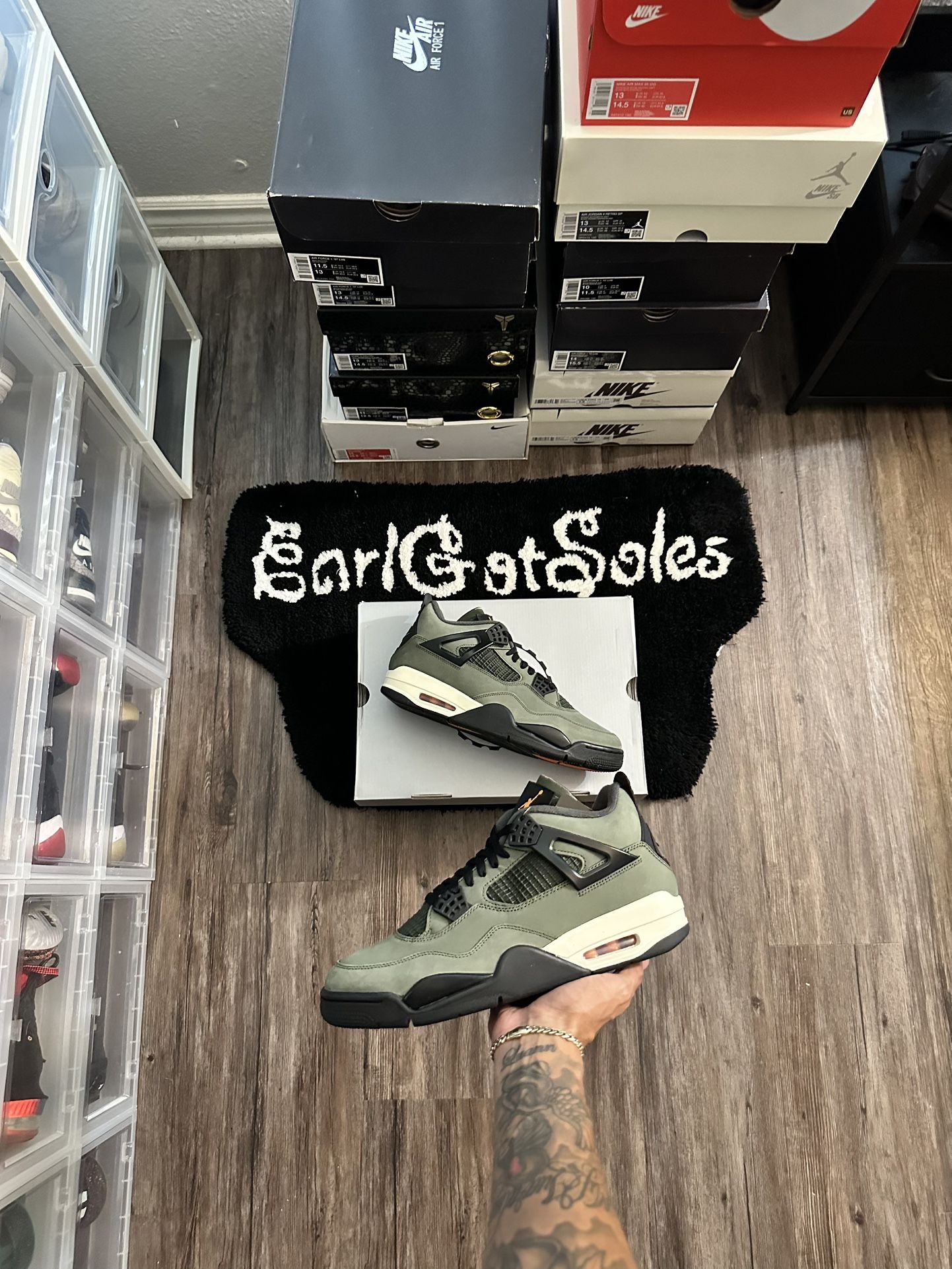 Jordan 4 Undefeated Size 11