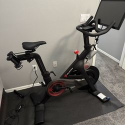 Peloton Bike