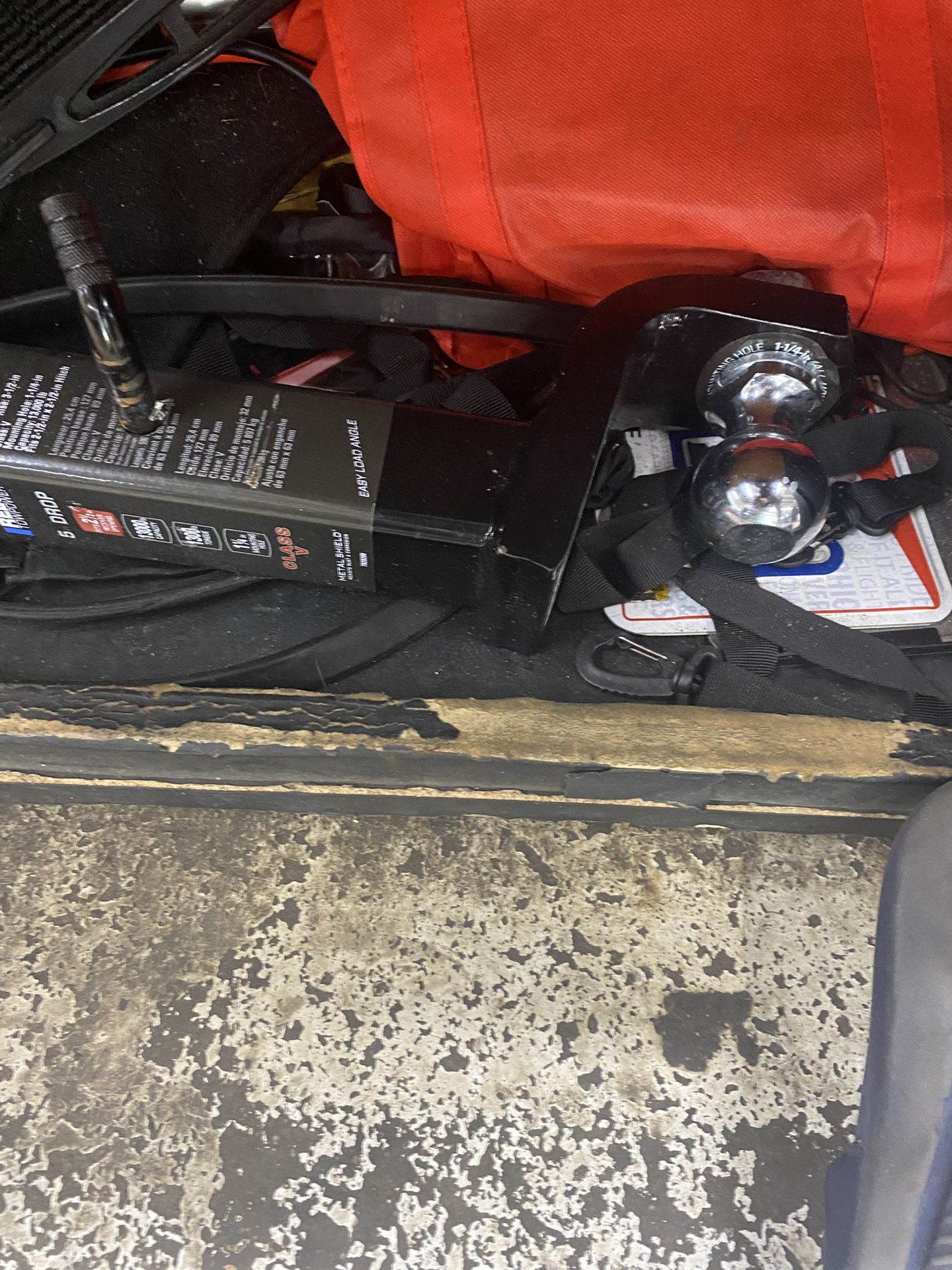 Hitch With Pin I Have A Couple Brand New Different Ball Sizes