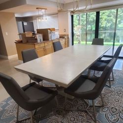 Beautiful Real Wooden 73" Dining  Room Table / 18 " Leaf / 6 Chairs /Carpet ($75)- Plantation