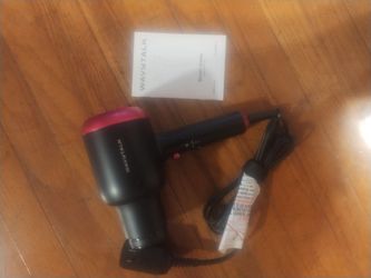 Blow dryer $25