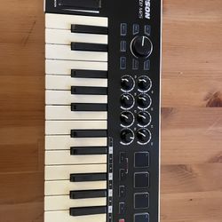 Samson Graphite M25 Beat Maker