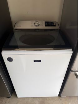 2024 Maytag display washer
