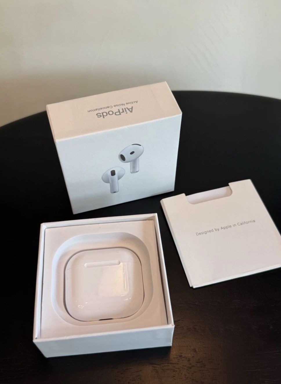 Apple AirPods 4 