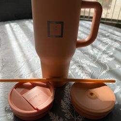 Ironflask Brand Insulated 40oz Tumbler - NEVER USED/PERFECT CONDITION