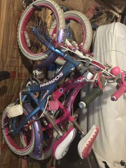 Looking for 50 a piece. Will take less if you buy right away!