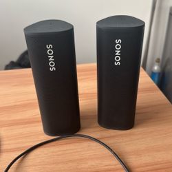 2x Sonos Roam