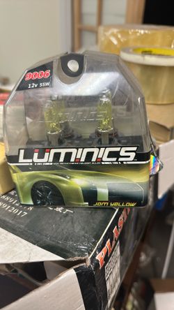 2 Light Bulbs For Off-road Or Performance