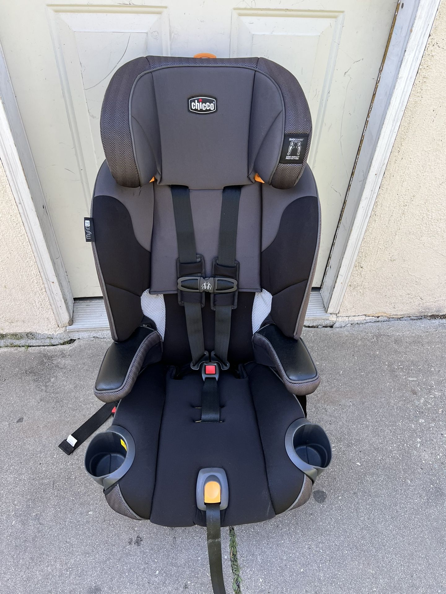 CHICCO MYFIT LE BOOSTER CAR SEAT