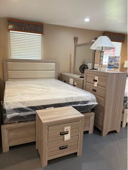 New 5pc Queen Bedroom Set