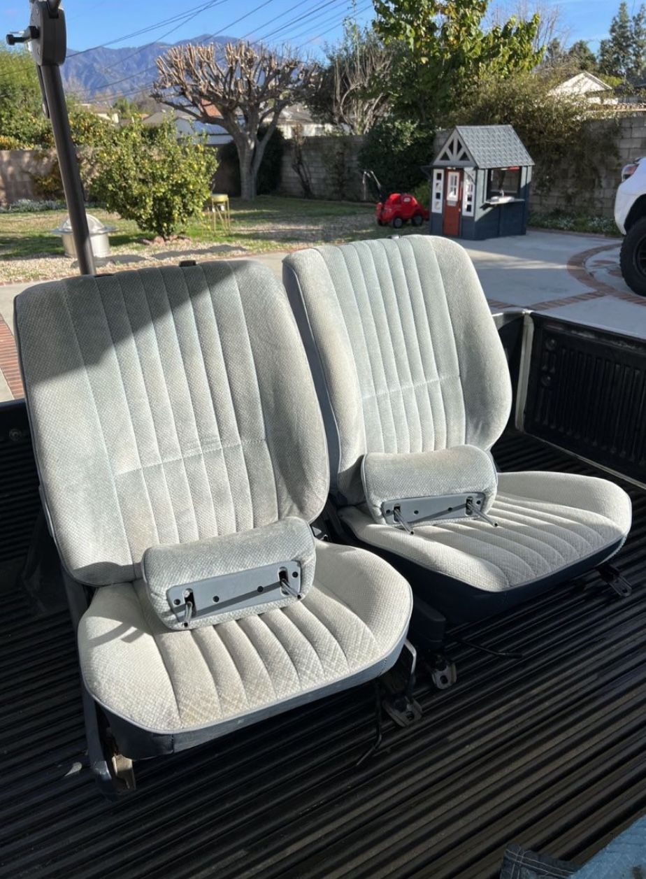 TOYOTA BUCKET SEATS for Sale in Pasadena, CA - OfferUp