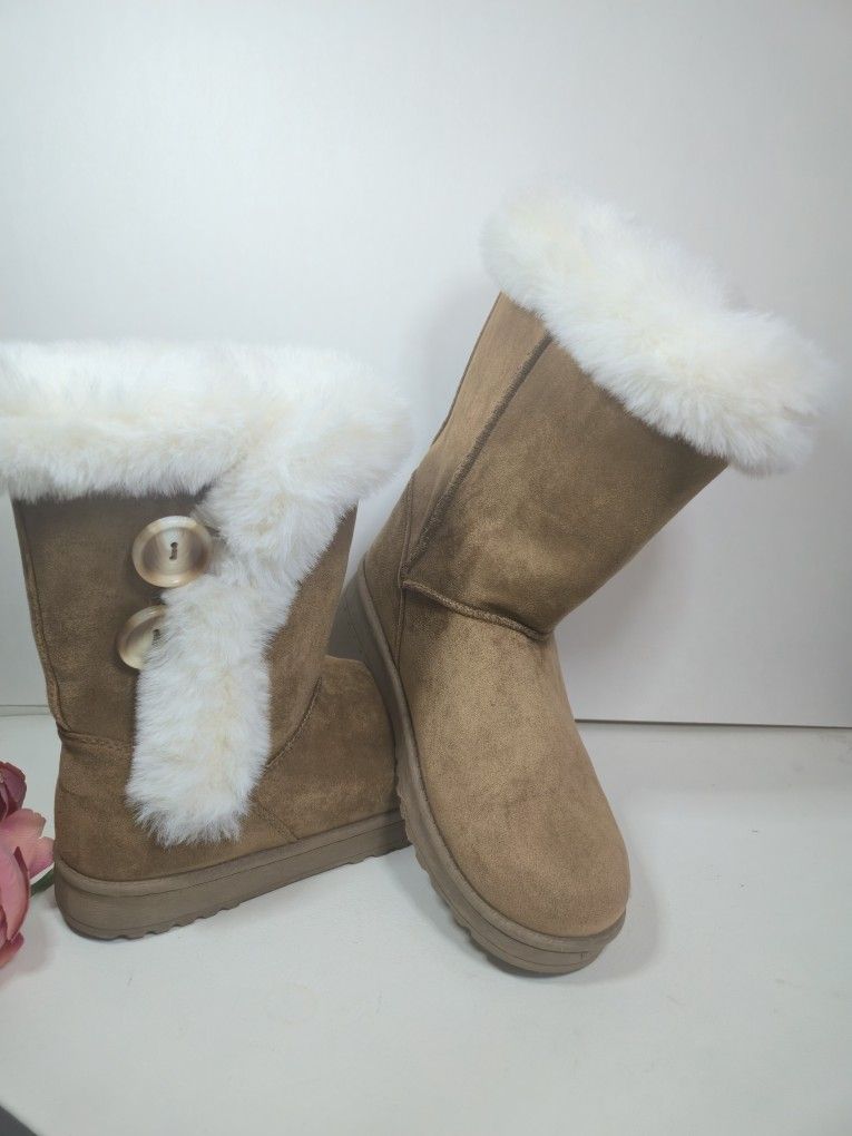 SO KOHL'S Cozy Tan Suede Winter Boots with Faux Fur Trim for Woman. Girl Boots.