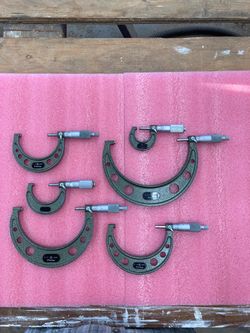 Mitutoyo 0 - 6 outside micrometer set