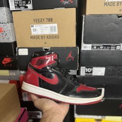 Jordan Patent Bred 1s size 9 USED 