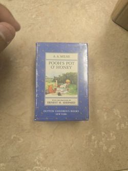 Pooh's Pot O'Honey, A. A. Milne