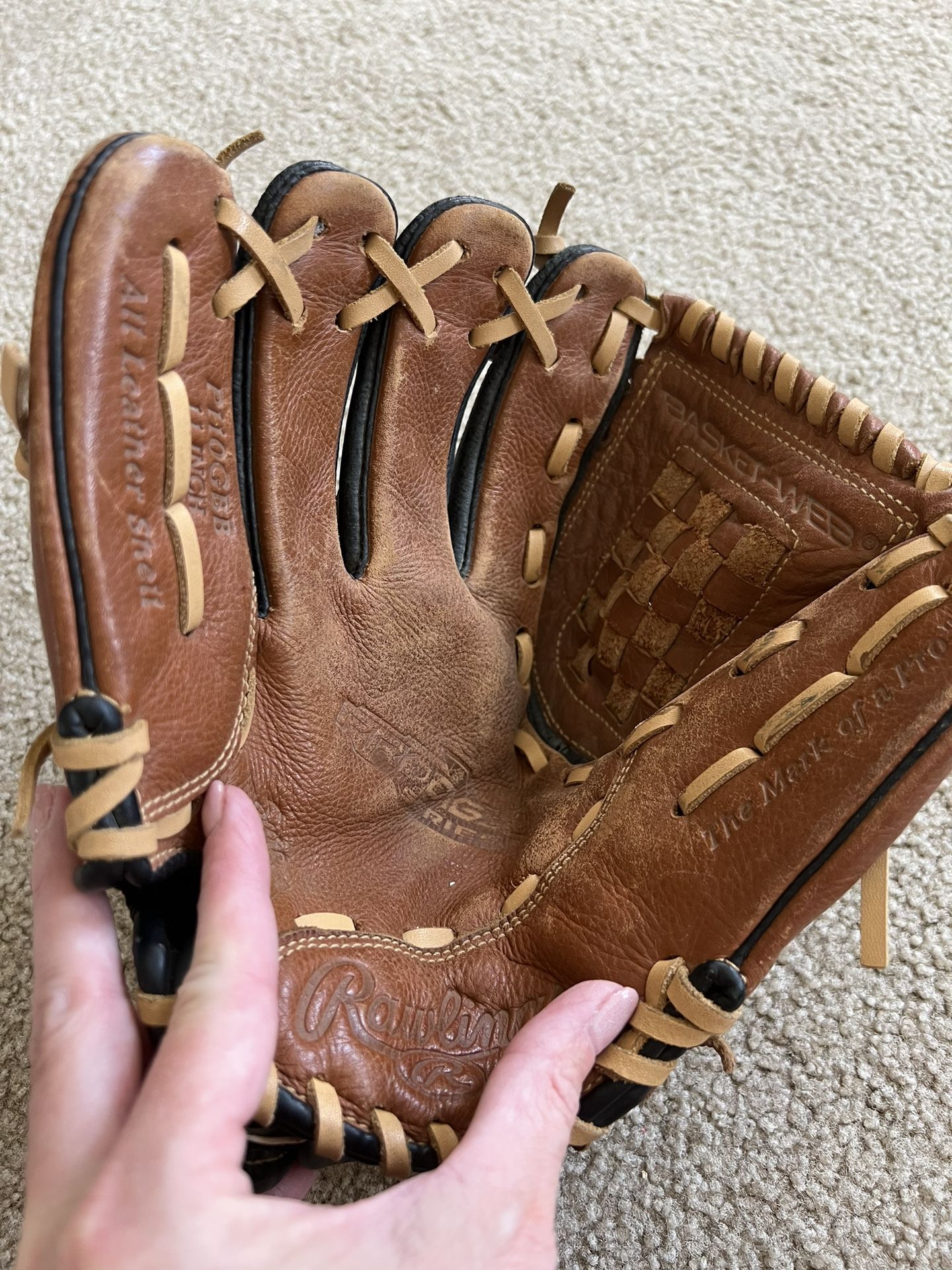 Rawlings Youth Left Handed Infielder’s Glove - 11 Inch