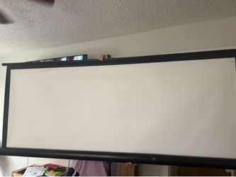 Tripod Pro Portable Projection Screen (70 × 70")