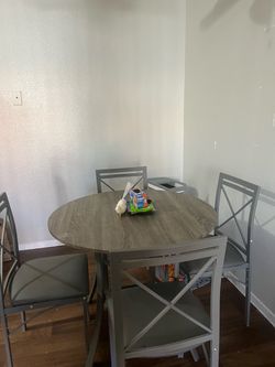 Kitchen table