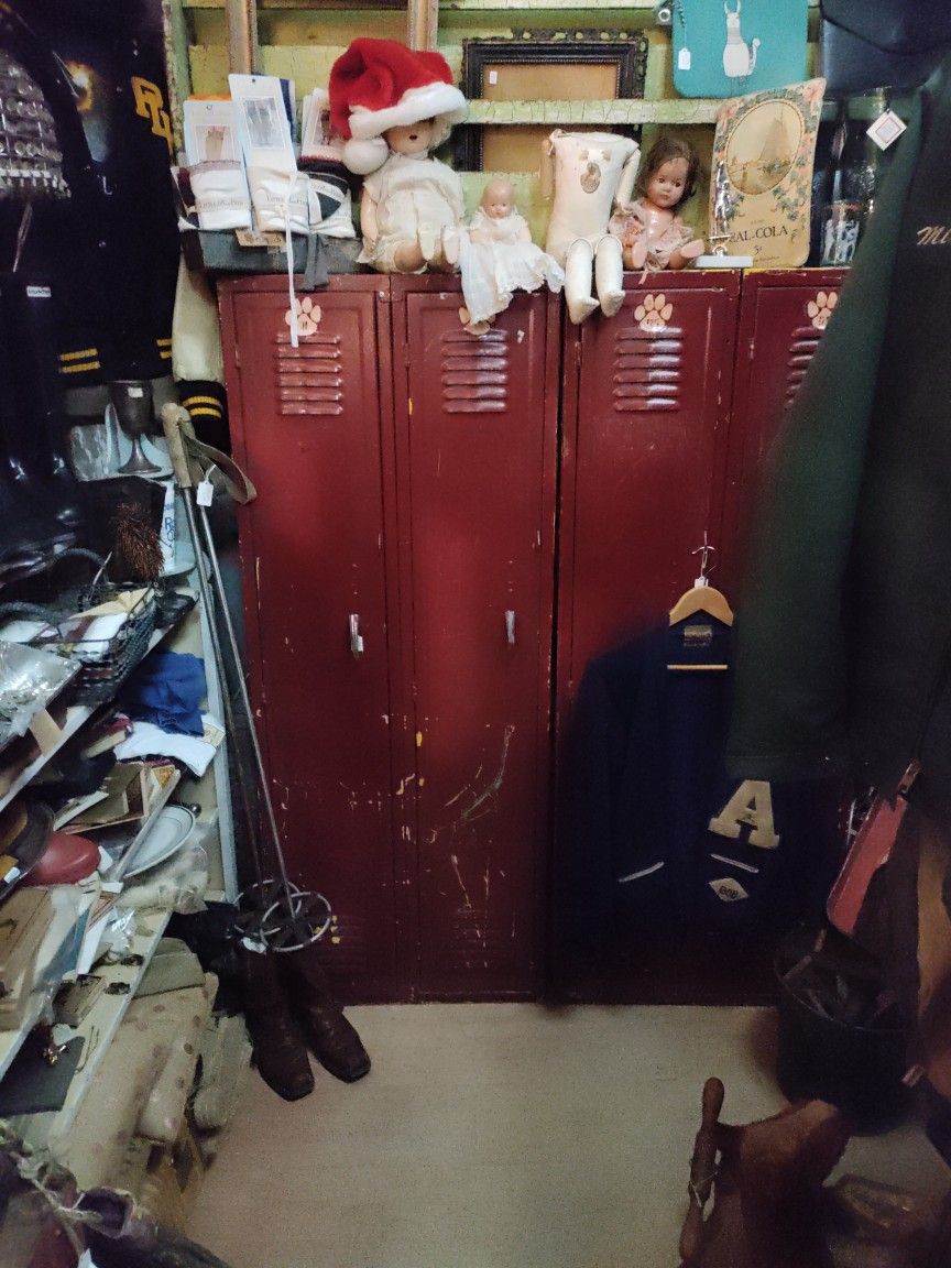 Vintage Lockers 