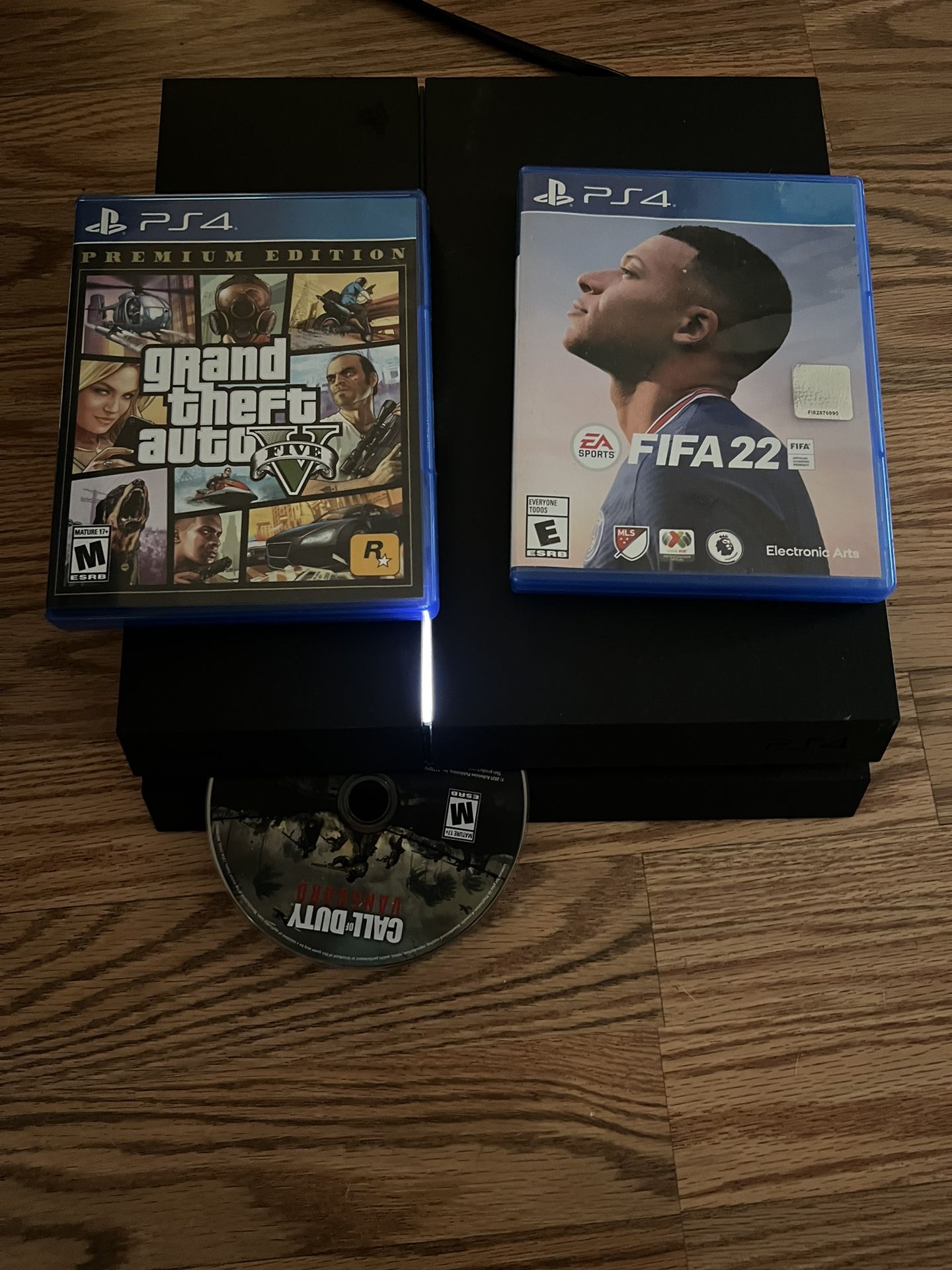 PS4 With 3 Games
