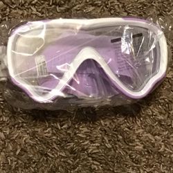 Freela Kids Swim Goggles Diving Mask for Youth 6-14, Tempered Glass Lens, 180° HD View Goggles with Nose Cover for Pool Beach