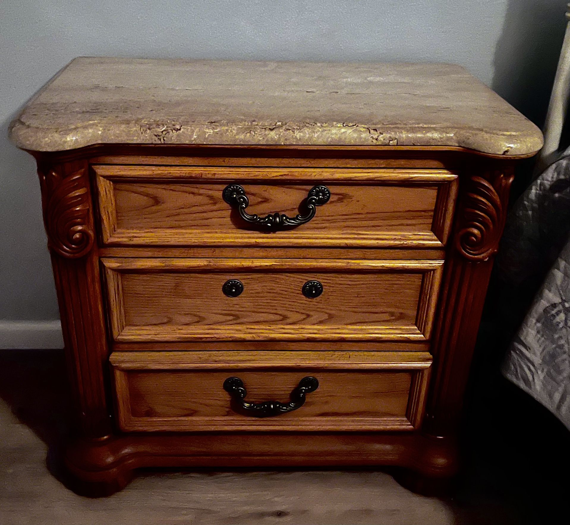 Beautiful Marble End Tables For Bedroom