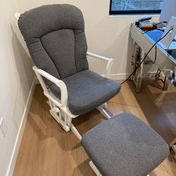 Rocking Chair With Stool 