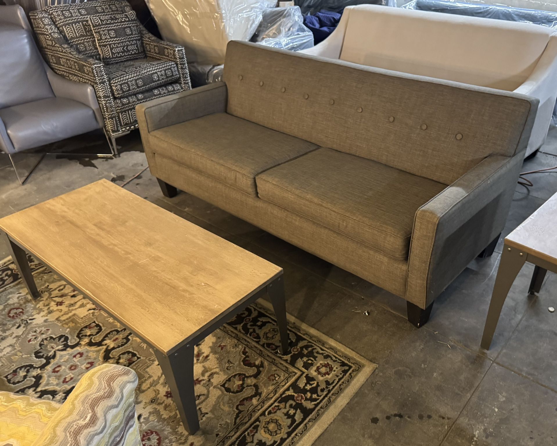 Mid Century Modern Sofa with Tufted Back Cushions