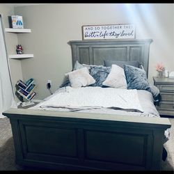 Queen Bed+Accessories