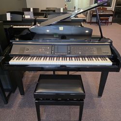 Yamaha Clavinova CVP
309 Digital Grand Piano
