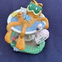 Danbury Mint Garfield Figurine "On Vacation” by Jim Davis 1993 - 233