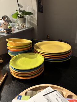 Fiestaware Plate Set (17 items total)