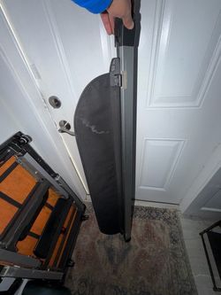 Subaru trunk cover collapsible
