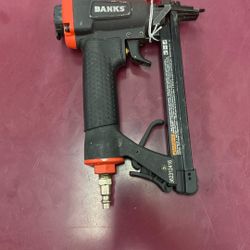 Stapler Inv 100 (contact info removed)