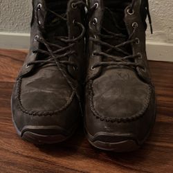 Kuru Boots
