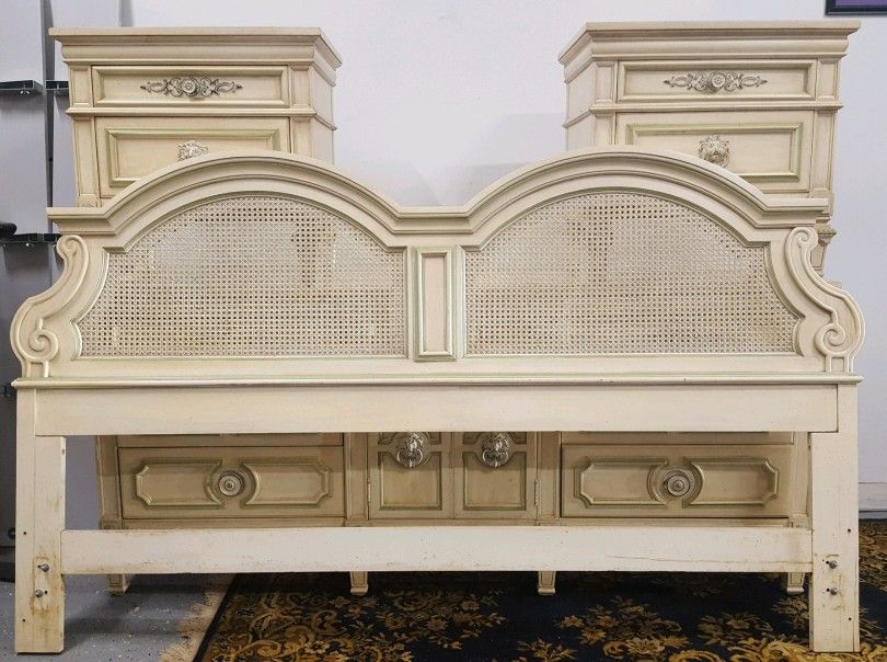 Thomasville King Bedroom Set