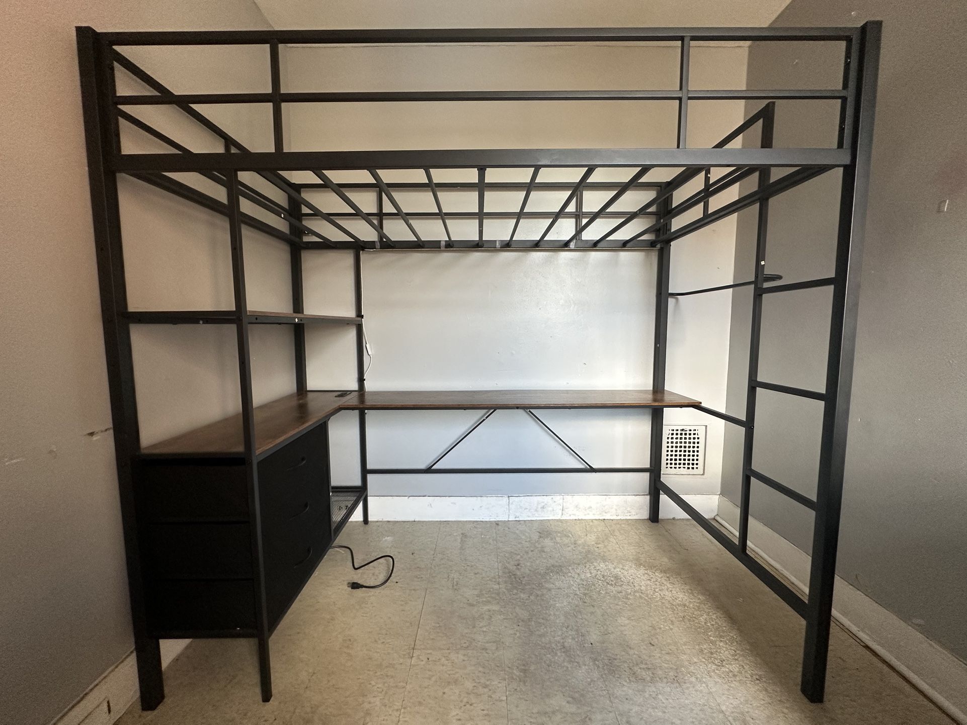 Loft Bed (twin Size)With Desk Underneath 