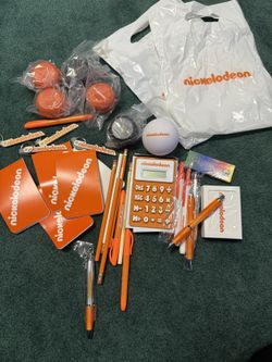 Nickelodeon Studios swag - Notepads, Pens, Yo-yos 