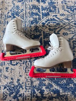 Jackson Elle skates