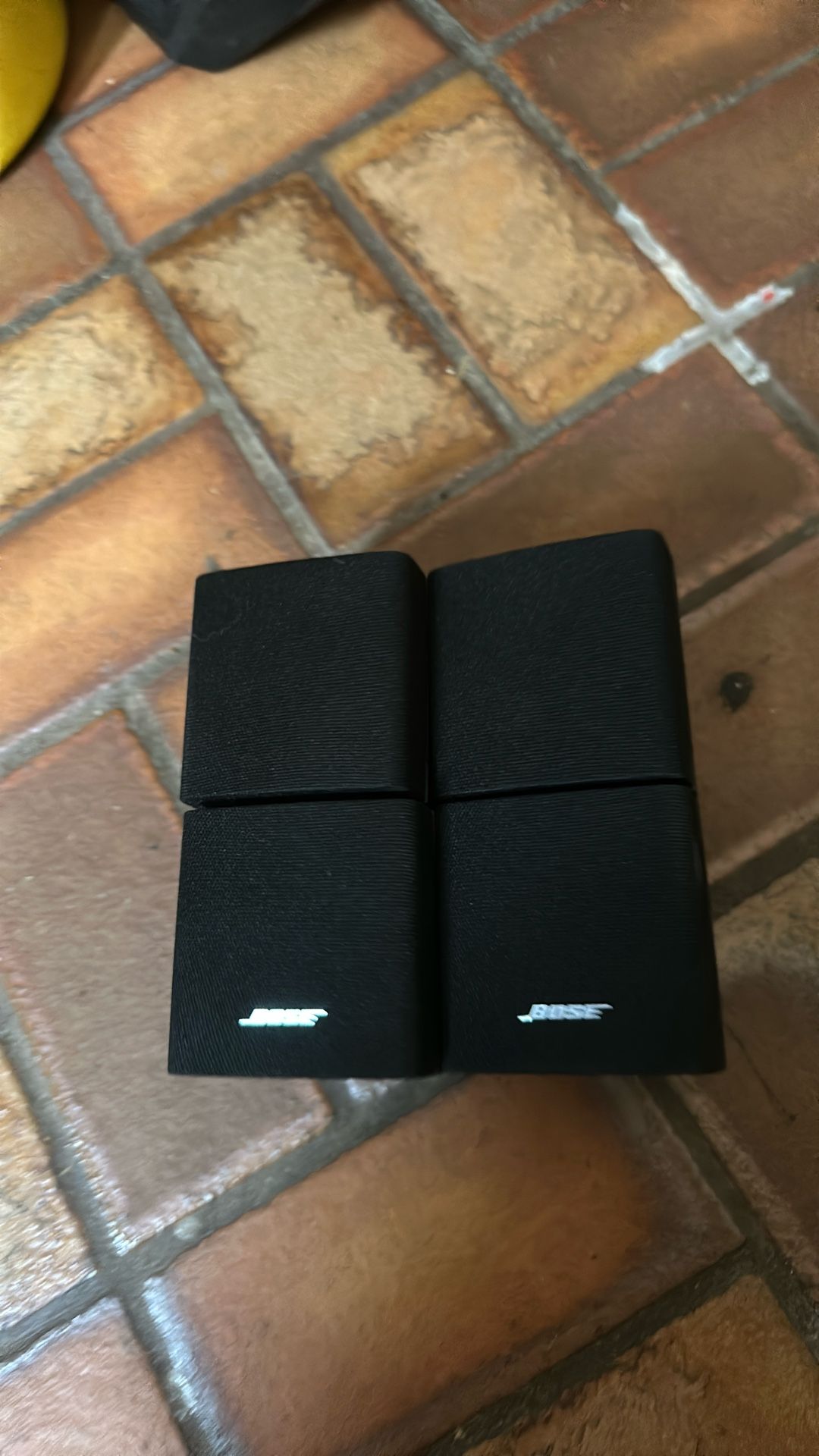 2 Bose Double Dual Cube Direct Reflect Speakers Lifestyle Acoustimass